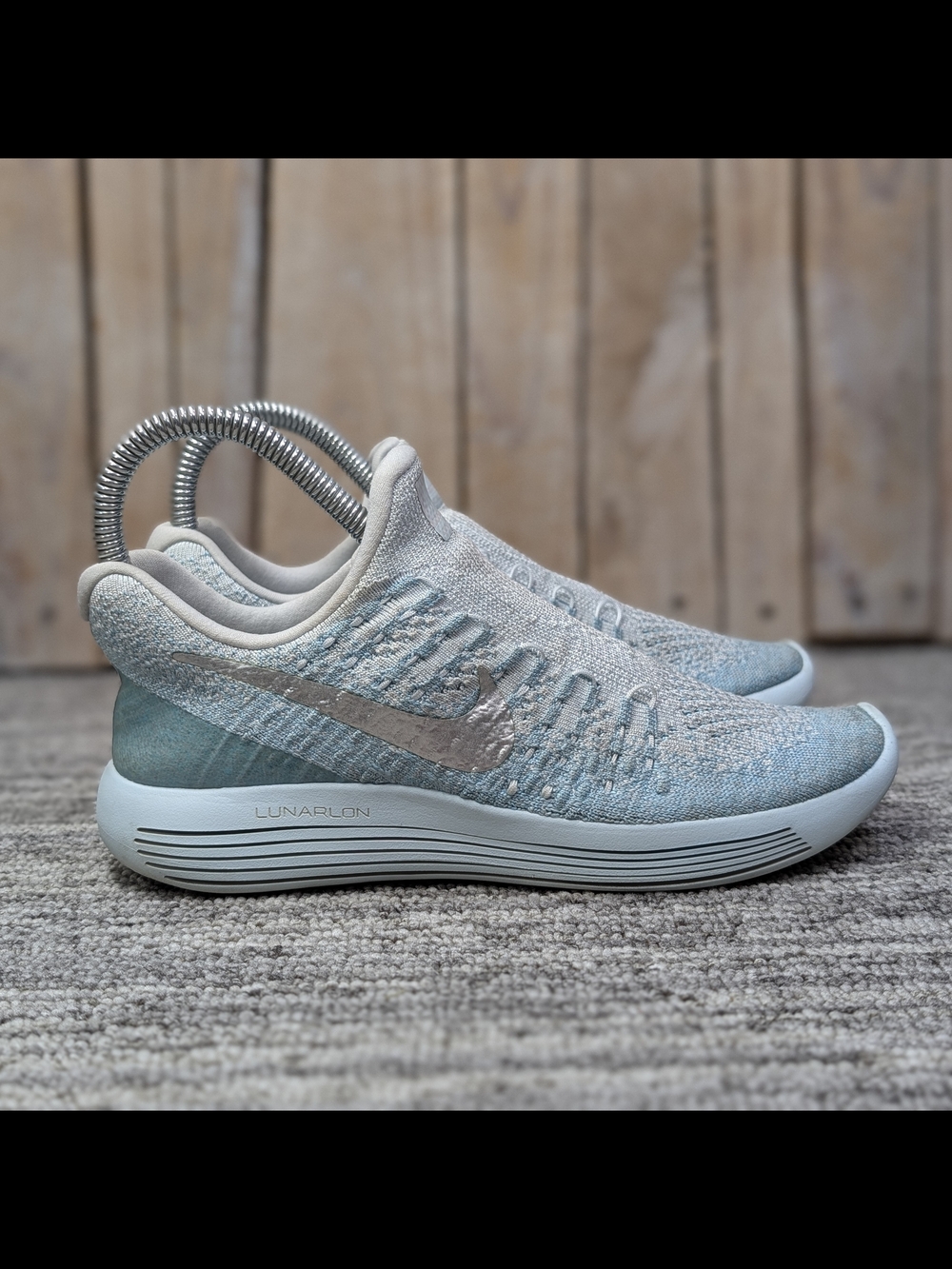 Women's Nike LunarEpic Low Flyknit 2 - Light Blue - Size 6 - 863780-405
